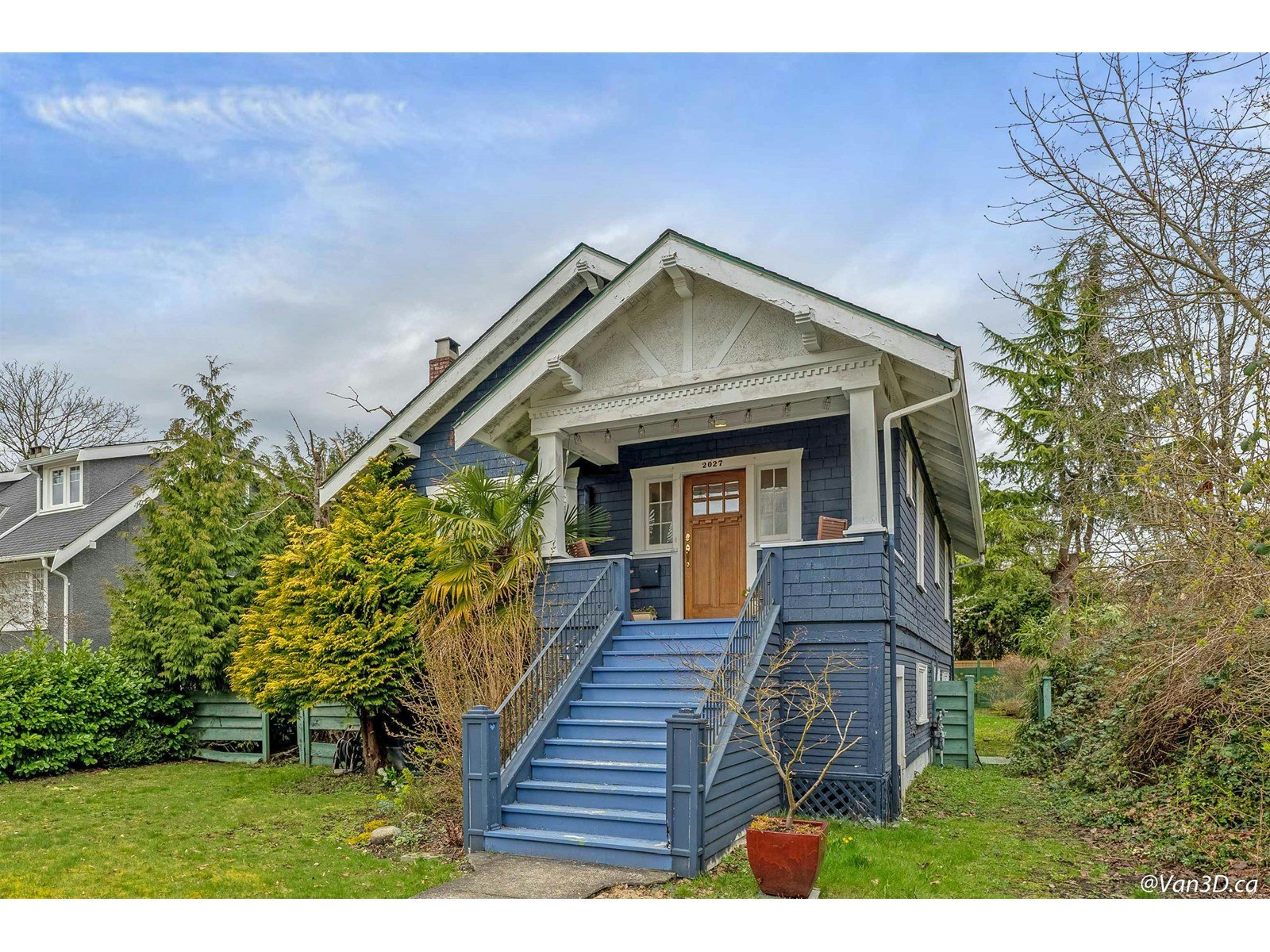 2027 West 44th Avenue, Vancouver, BC, V6M 2G1