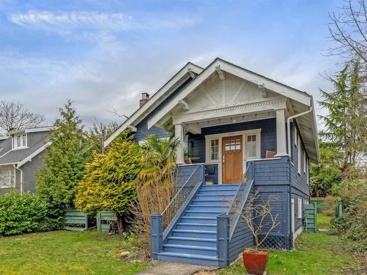 2027 West 44th Avenue, Vancouver, BC, V6M 2G1