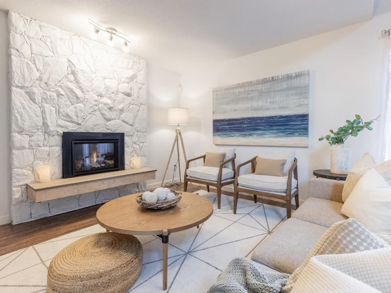 6650 Nelson Avenue, West Vancouver BC V7W 2B1