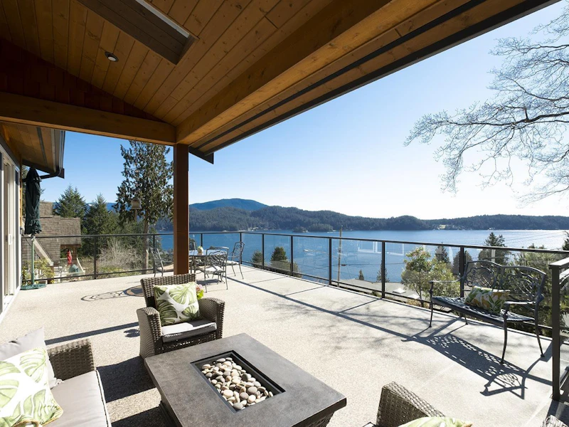 496 Elphinstone Avenue, Gibsons BC