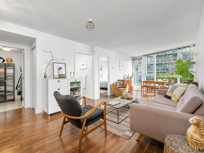 701 - 788 Hamilton Street, Vancouver BC V6B 0E9