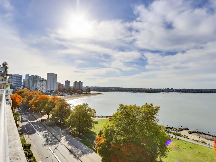 802-2095 Beach Avenue, Vancouver, BC, V6G 1Z3