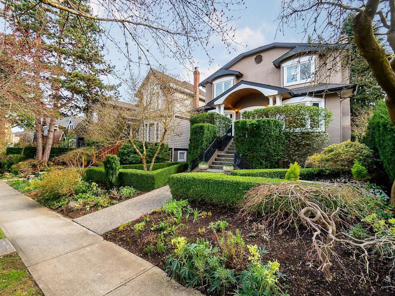 4550 W 14th Avenue, Vancouver BC V6R 2Y4