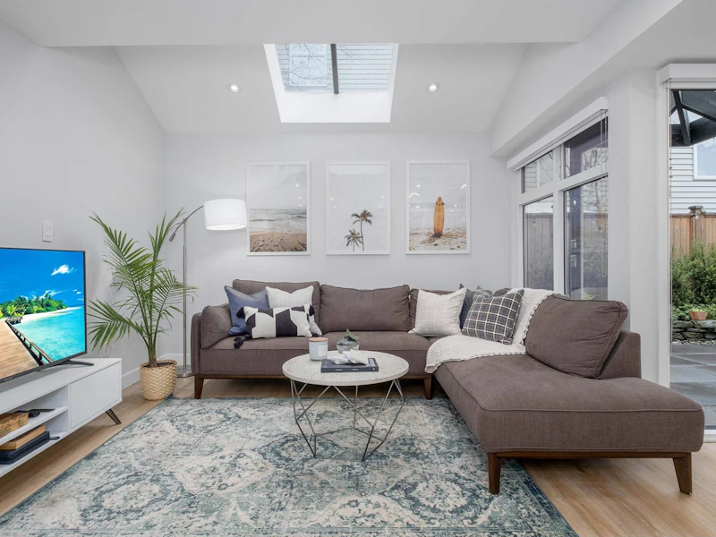 1399 Laburnum Street, Vancouver BC V6J 3W4