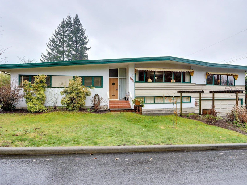 750 Donegal Place, North Vancouver BC V7N 2X5