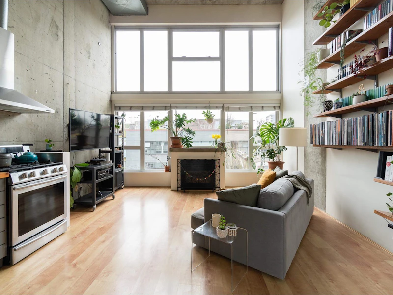425 - 289 Alexander Street, Vancouver BC V6A 4H6