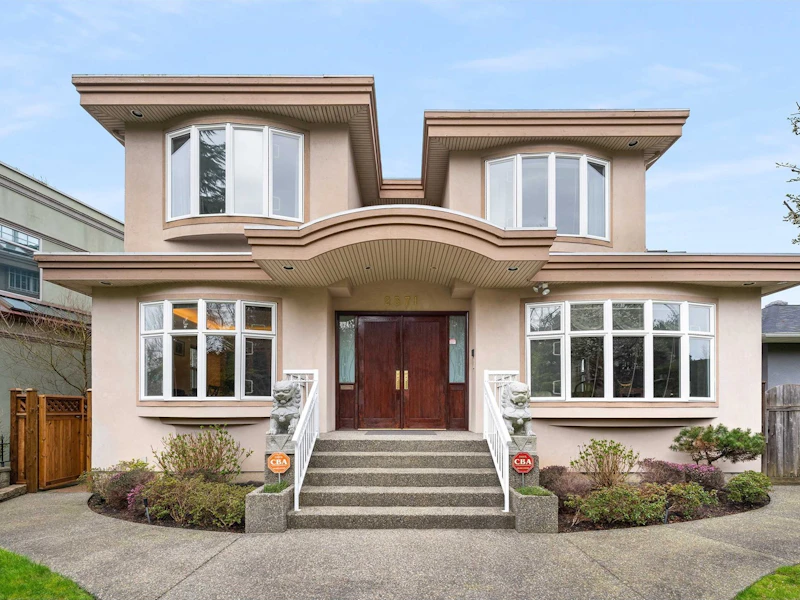 2371 W King Edward Avenue, Vancouver BC V6L 1T3