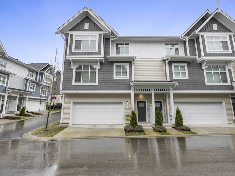 501-11295 Pazarena Place, Maple Ridge, BC, V2X 4K9