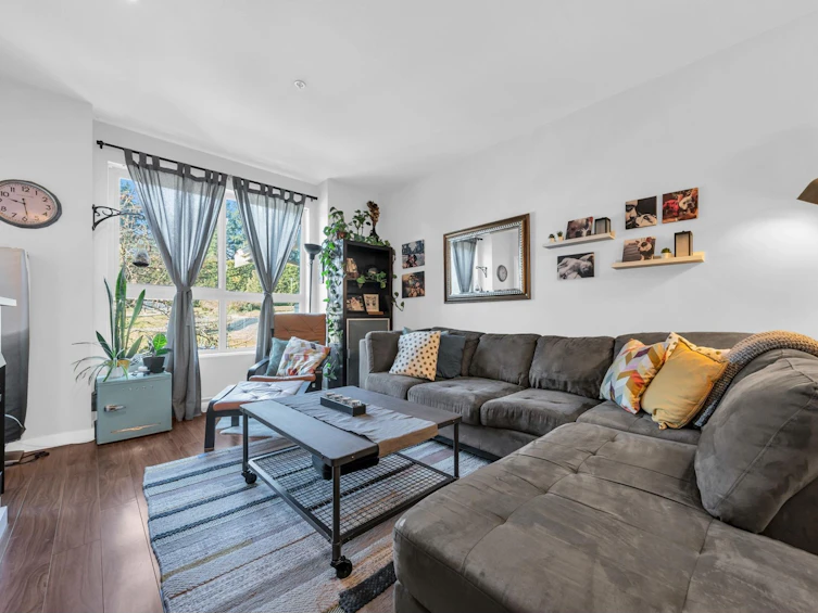 201-255 Ross Drive, New Westminster, BC, V3L 0C7