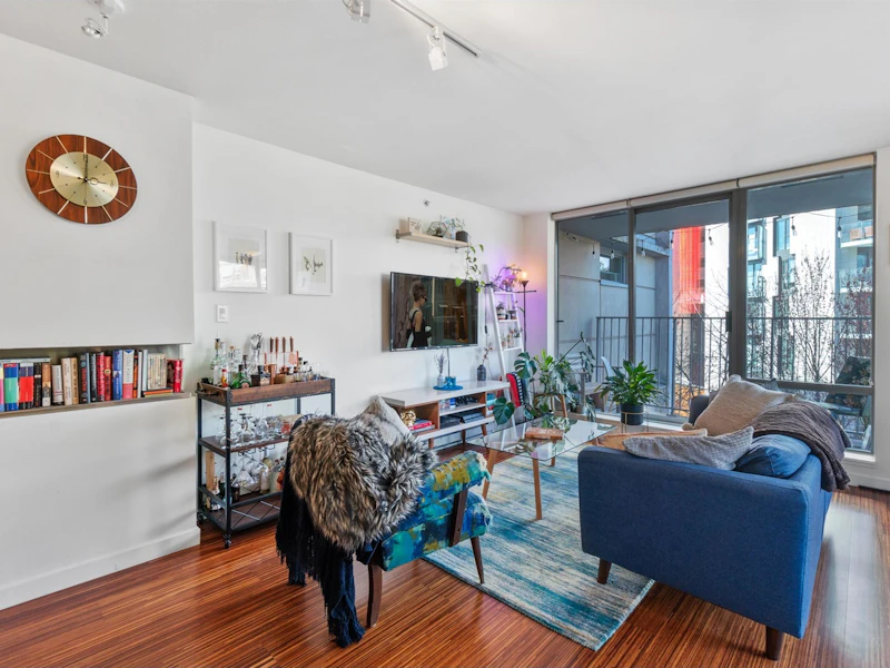 402 - 328 E 11th Avenue, Vancouver BC V5T 4W1