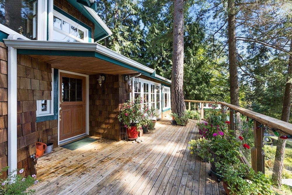 4615 Marine Drive, West Vancouver, BC, V7W 2P1