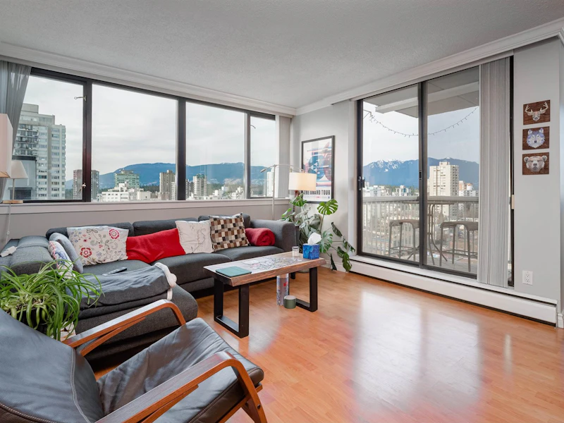 1403 - 1740 Comox Street, Vancouver BC V6G 2Z1