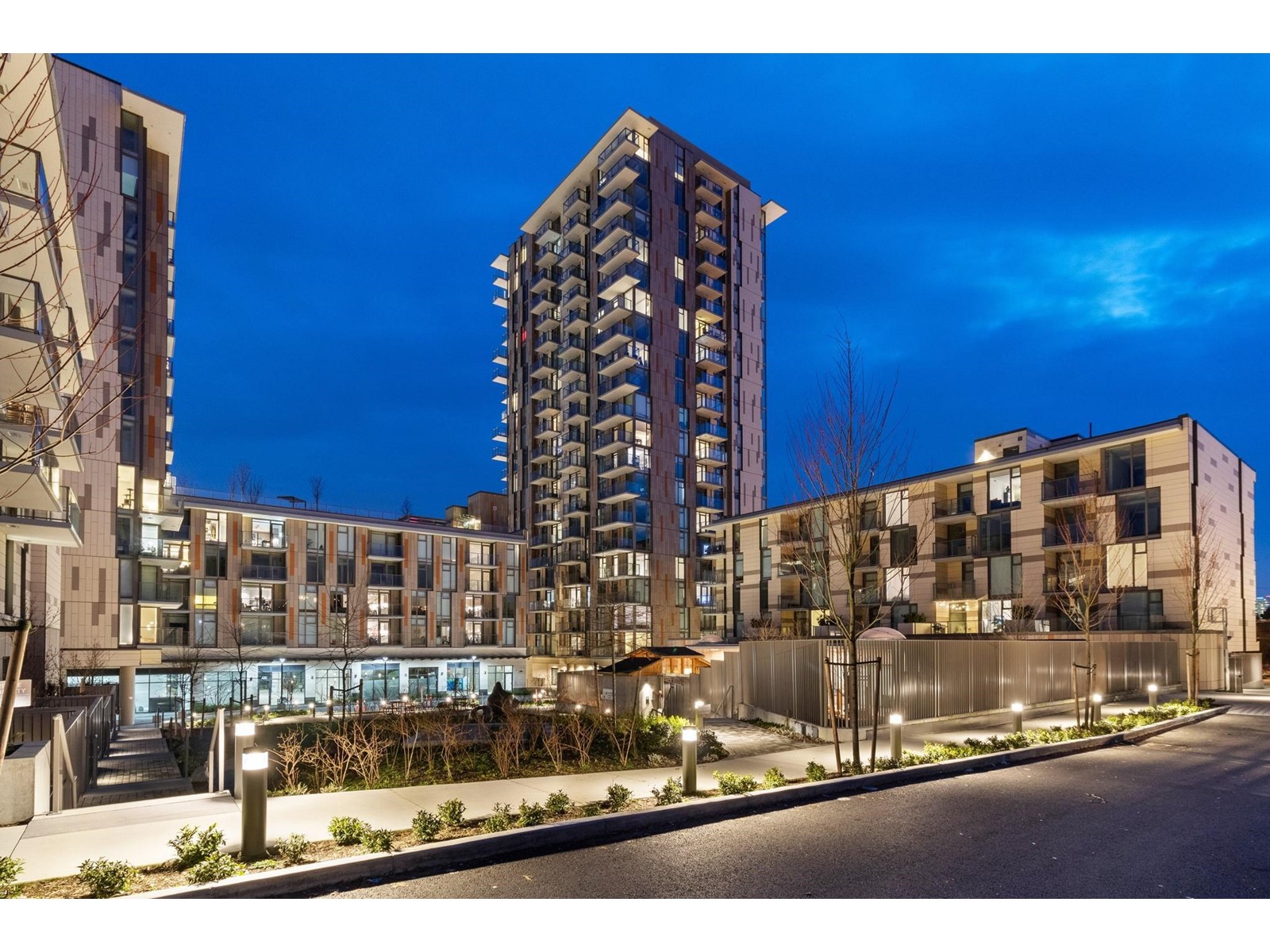 102-8181 Chester Street, Vancouver, BC, V5X 0J9