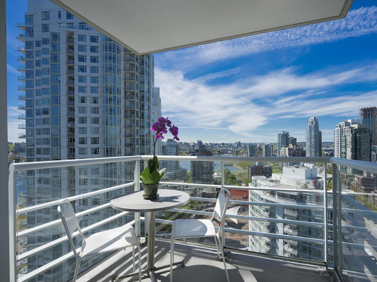 2308-198 Aquarius Mews, Vancouver, BC, V6Z 2Y4