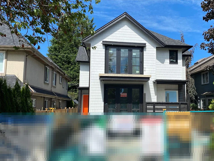 2867 West 16th Avenue, Vancouver, BC, V6K 3C5