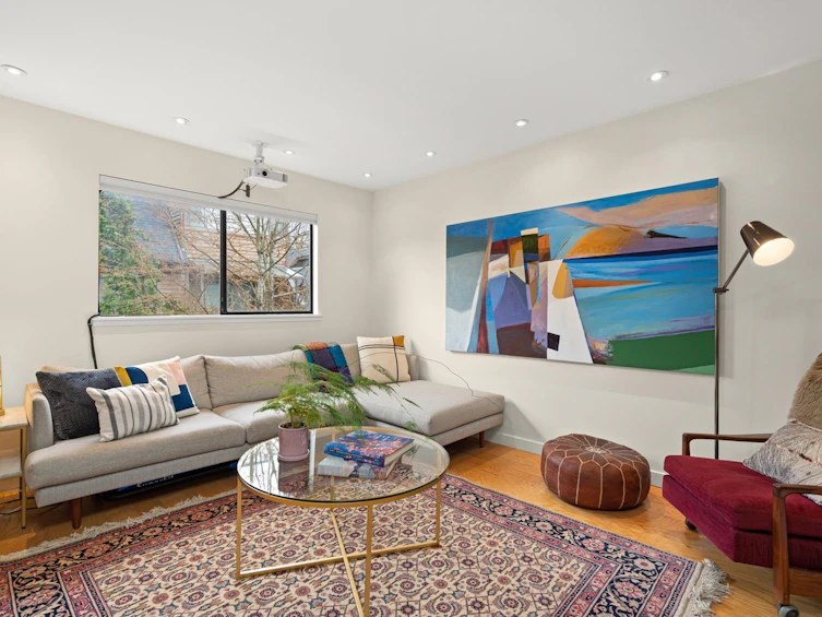 3341 Mountain Highway, North Vancouver, BC, V7K 2H4
