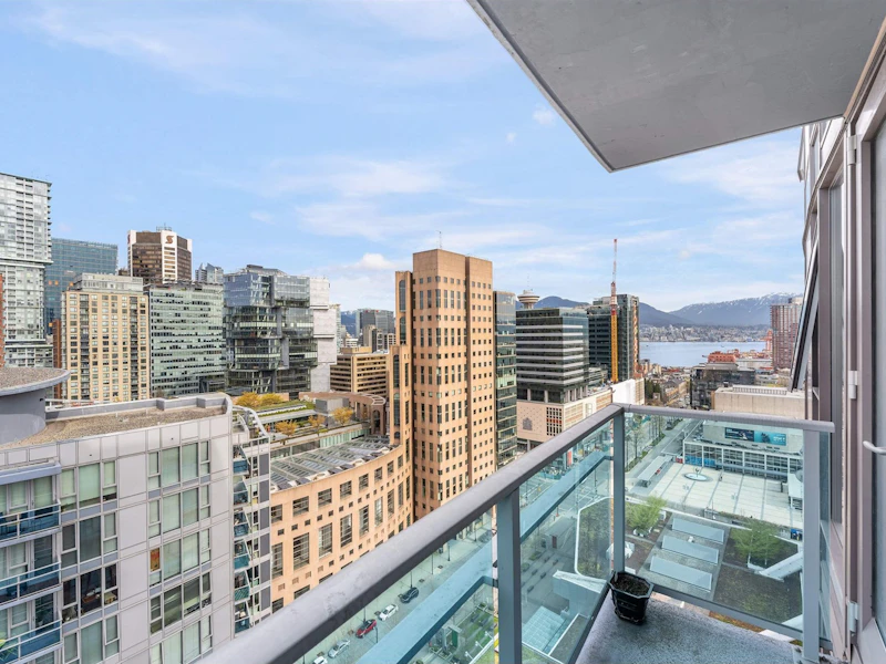 2901 - 233 Robson Street, Vancouver BC V6B 0E8