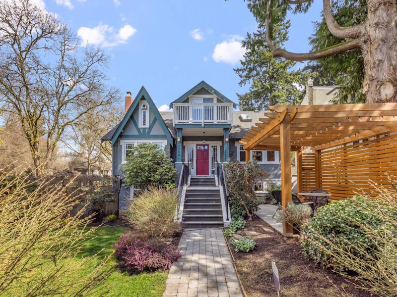 2008 Quilchena Place, Vancouver BC V6M 1C5