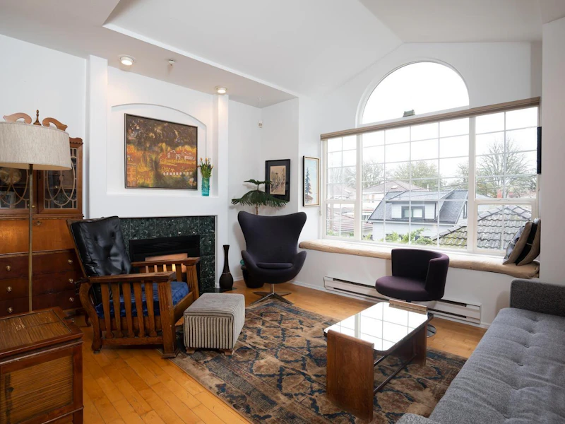 4772 Knight Street, Vancouver BC V5N 3N2