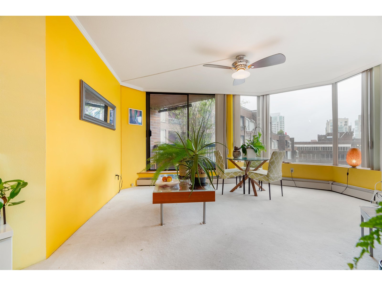 715-950 Drake Street, Vancouver, BC, V6Z 2B9