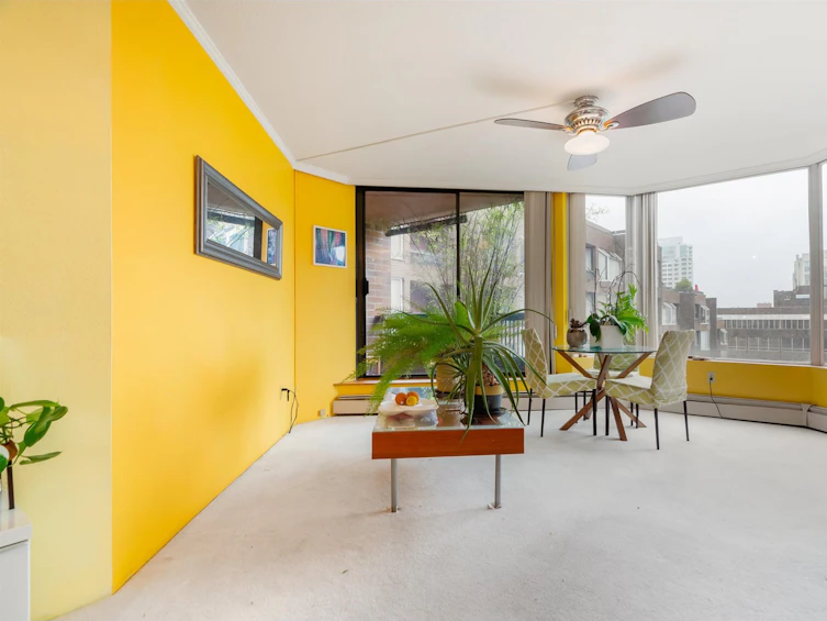 715-950 Drake Street, Vancouver, BC, V6Z 2B9