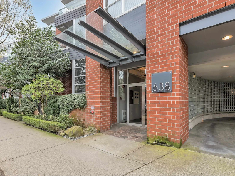 303 - 638 W 7th Avenue, Vancouver BC V5Z 1B5