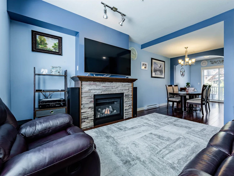 7-12585 190a Street, Pitt Meadows, BC, V3Y 0E1
