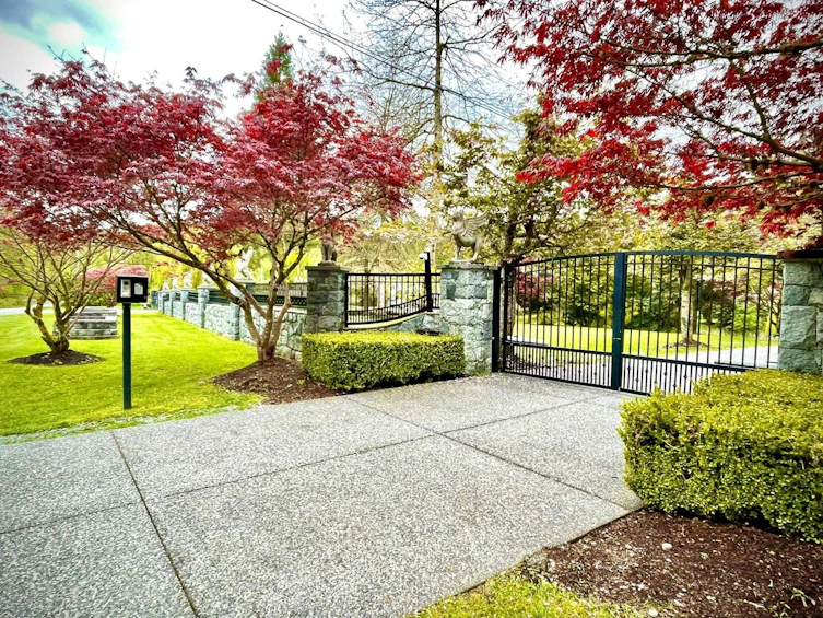 10721 268 Street, Maple Ridge, BC, V2W 1M8
