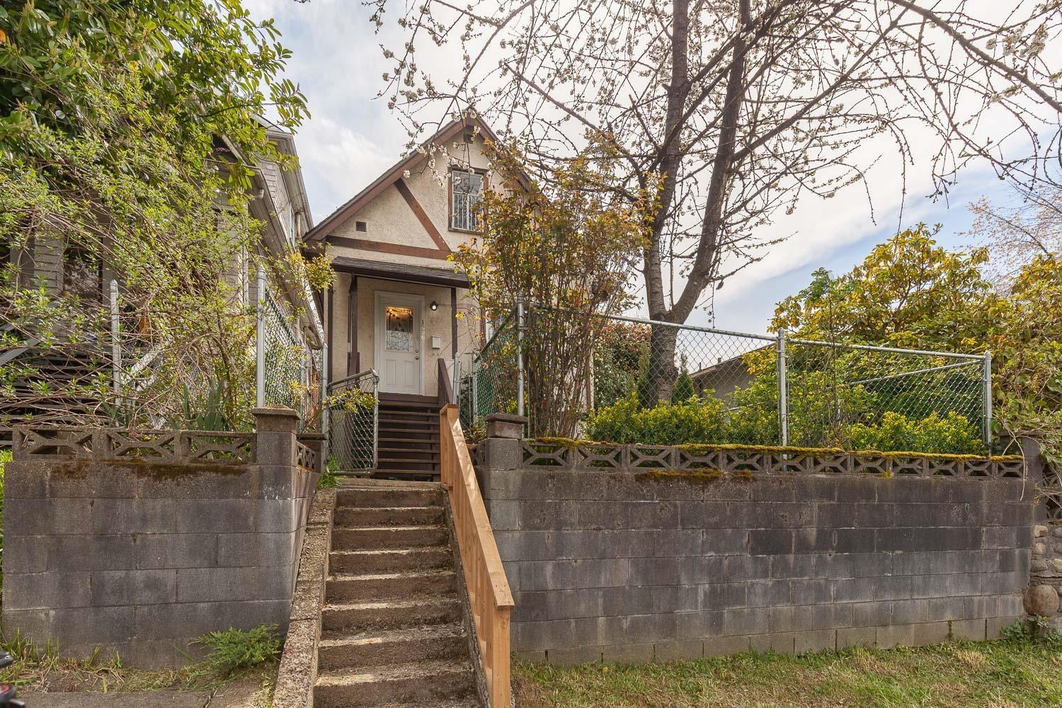 1536 East 12th Avenue, Vancouver, BC, V5N 2A3