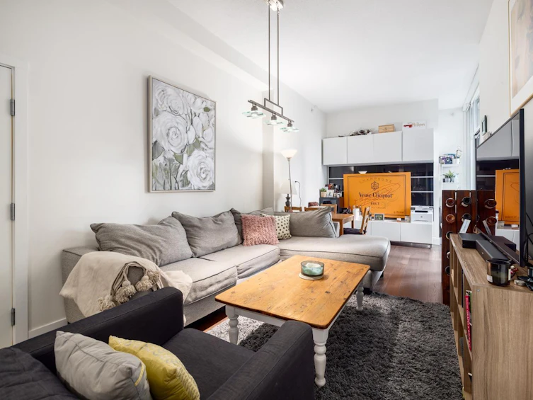 109-1088 Richards Street, Vancouver, BC, V6B 0J8