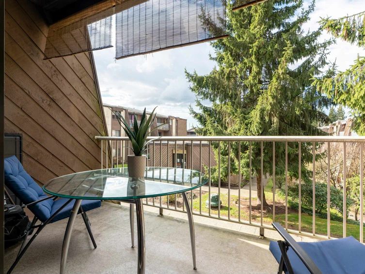 220-3921 Carrigan Court, Burnaby, BC, V3N 4J7