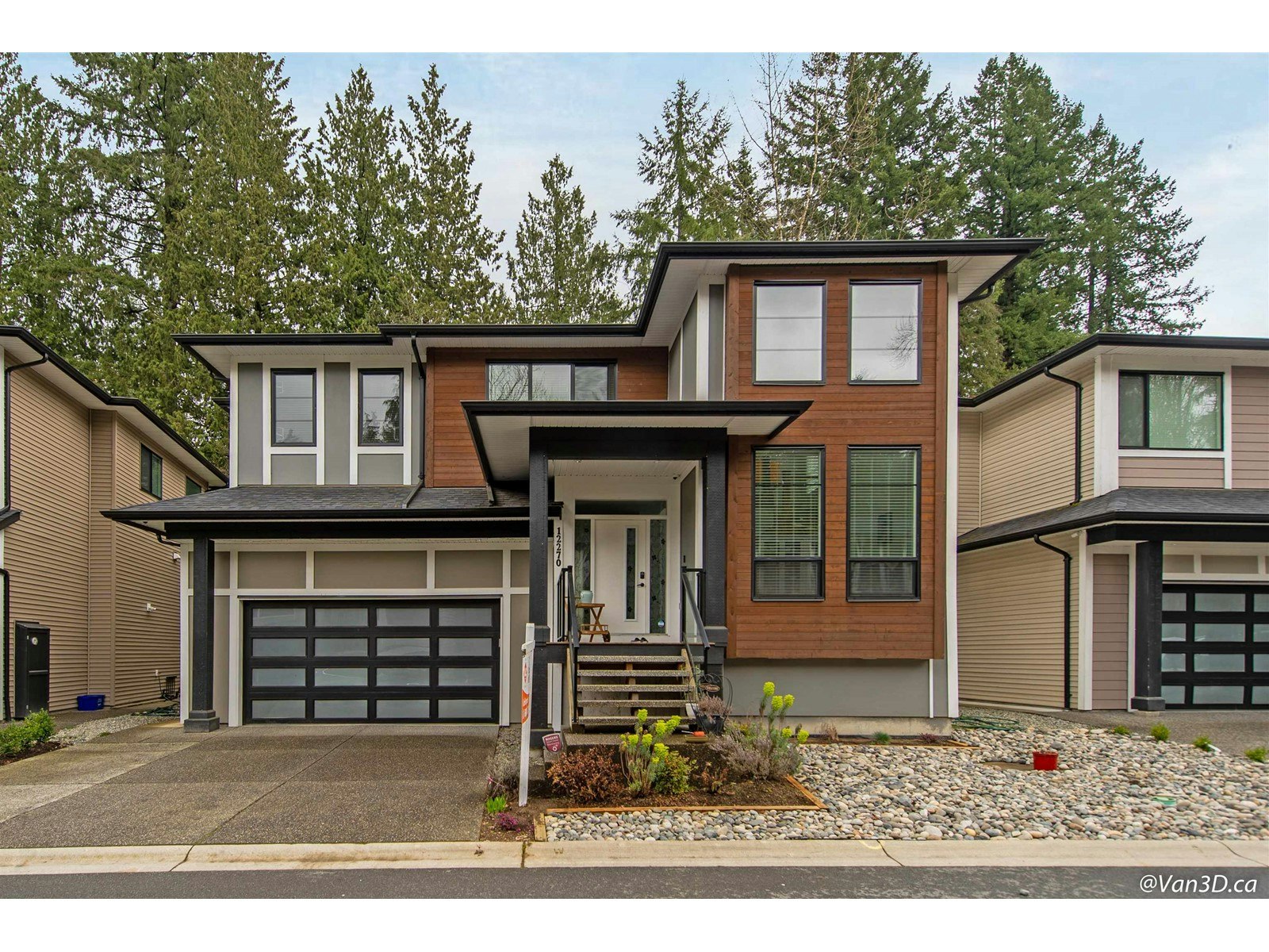 12270 207a Street, Maple Ridge, BC, V2X 9S9