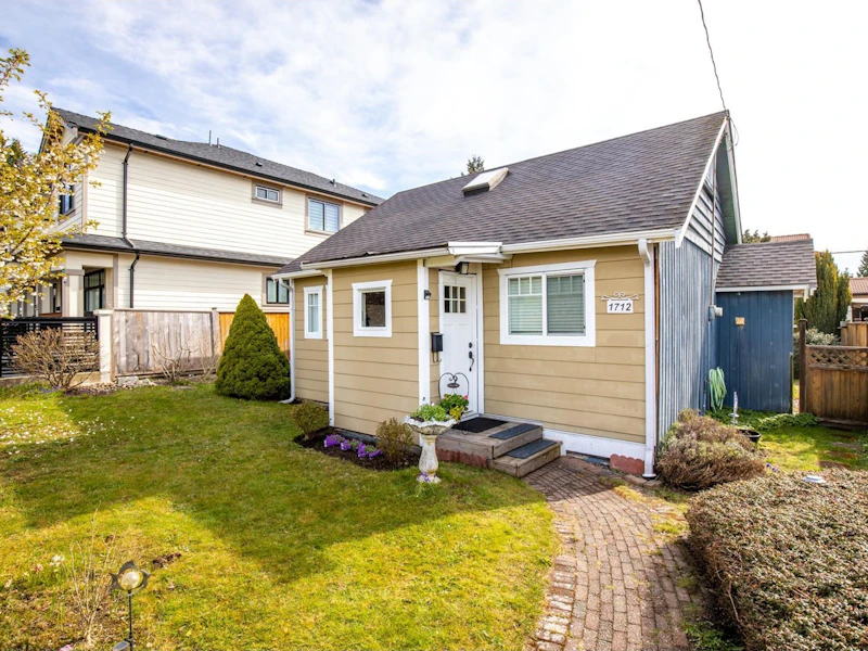 1712 Sutherland Avenue, North Vancouver BC V7L 4B9