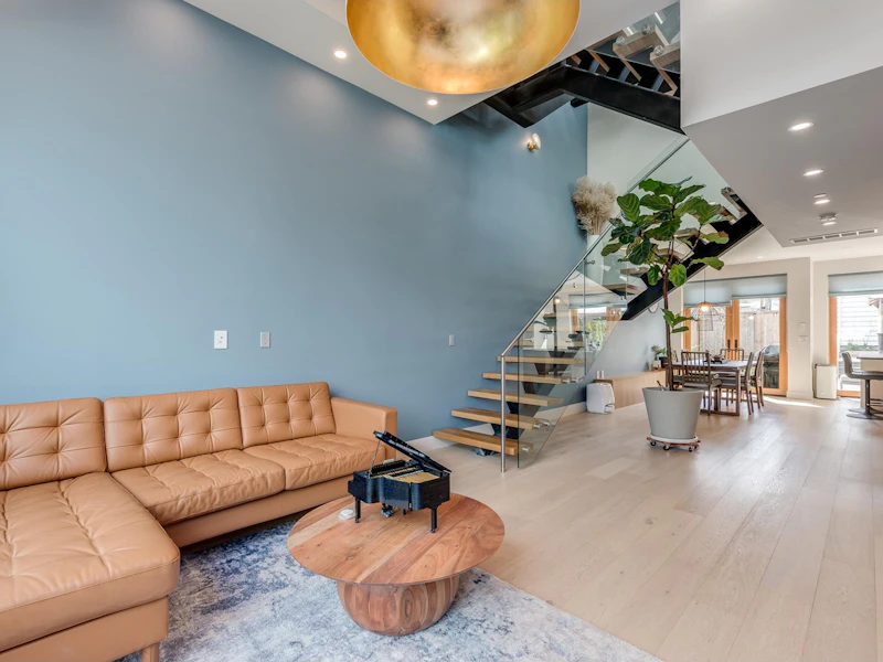 2108 E 28th Avenue, Vancouver BC V5N 2X9