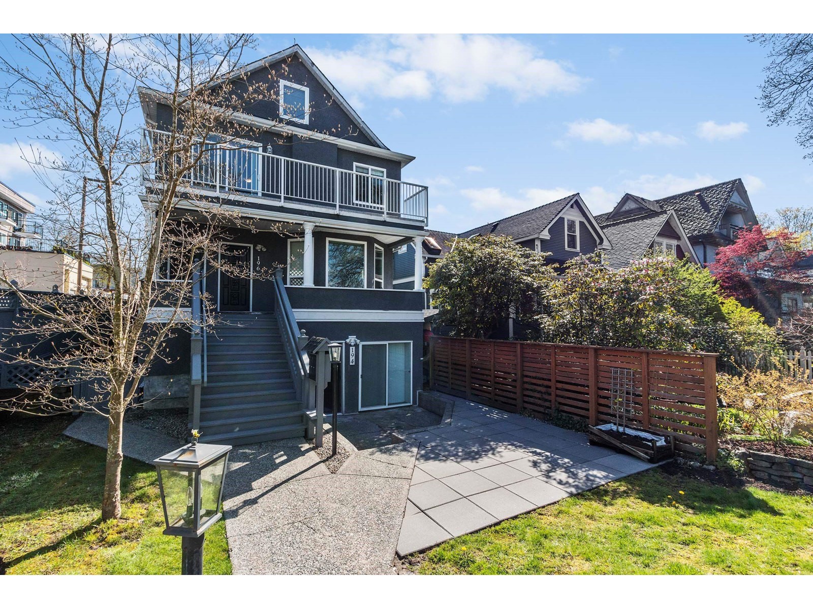 194-194-198 East 20th Avenue, Vancouver, BC, V5V 1L9
