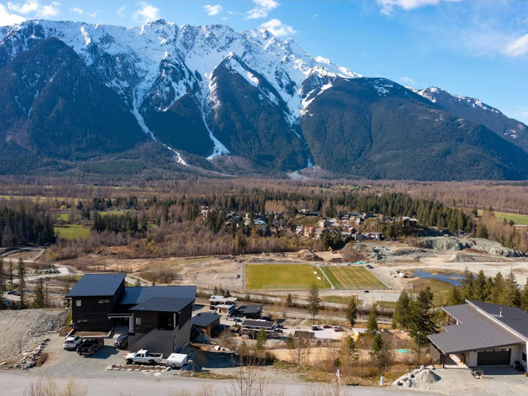 1504 Whitecap Crescent, Pemberton, BC, V0N 2L1