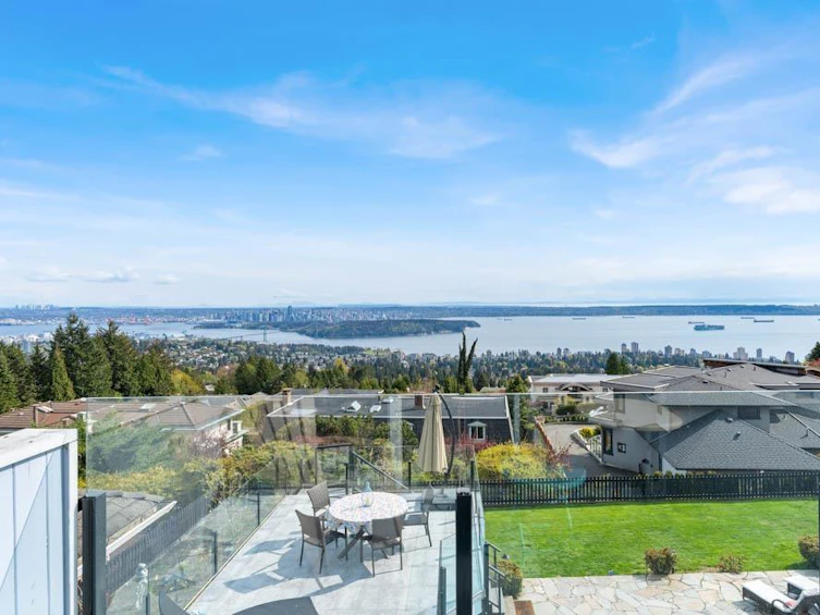 1402 Chippendale Road, West Vancouver, BC, V7S 2N6