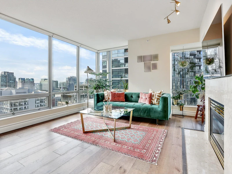 2404 - 837 W Hastings Street, Vancouver BC V6C 3N7
