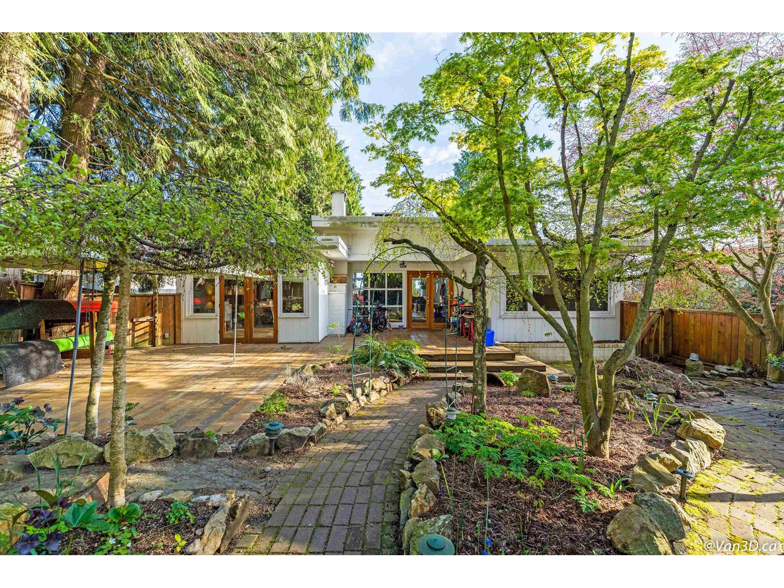 1488 Palmerston Avenue, West Vancouver, BC, V7T 2H7