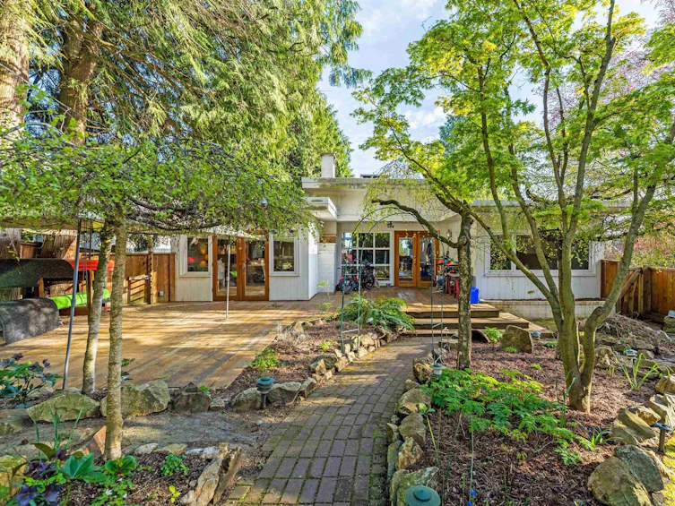 1488 Palmerston Avenue, West Vancouver, BC, V7T 2H7