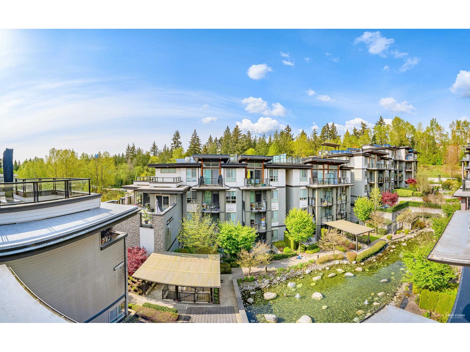 402-7428 Byrnepark Walk, Burnaby, BC, V3N 0B4