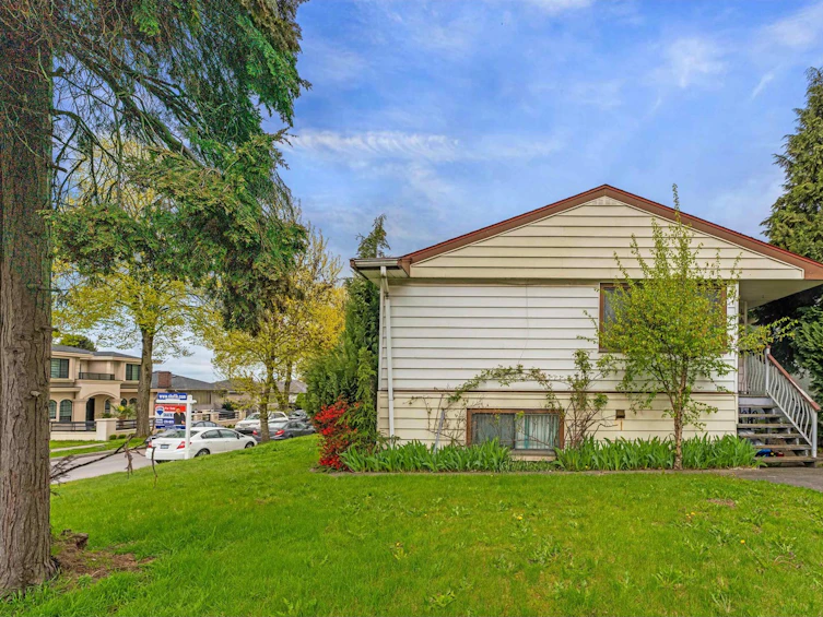1387 East 59th Avenue, Vancouver, BC, V5X 1Z2