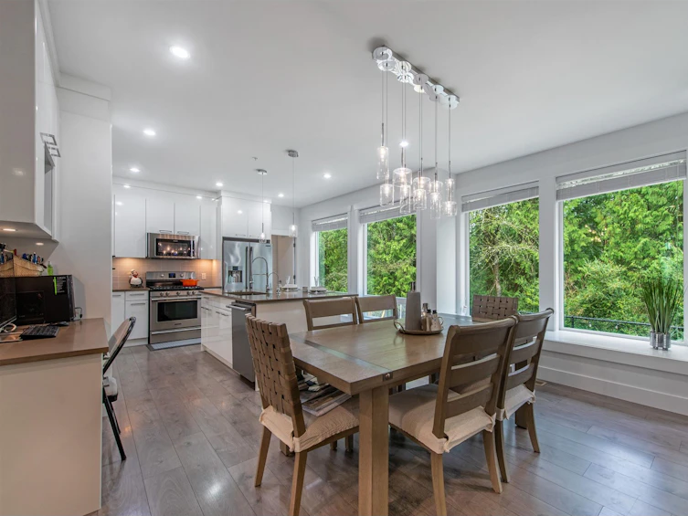 12270 207a Street, Maple Ridge, BC, V2X 9S9