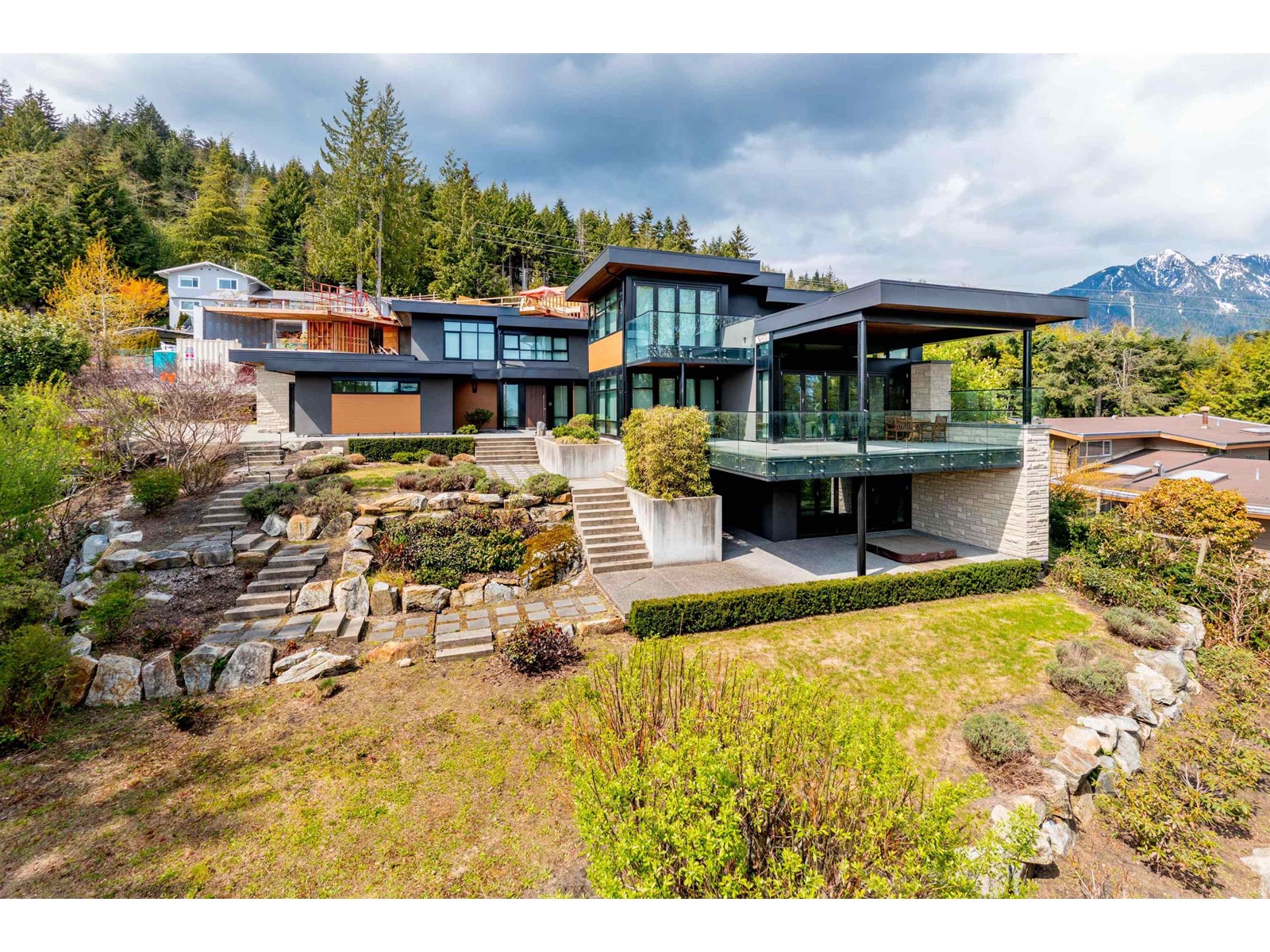 649 Andover Place, West Vancouver, BC, V7S 1Y6