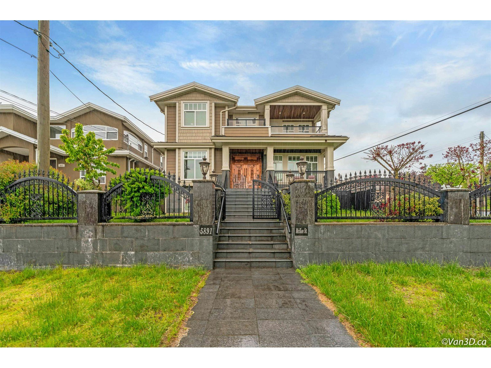 5891 Mckee Street, Burnaby, BC, V5J 2V4