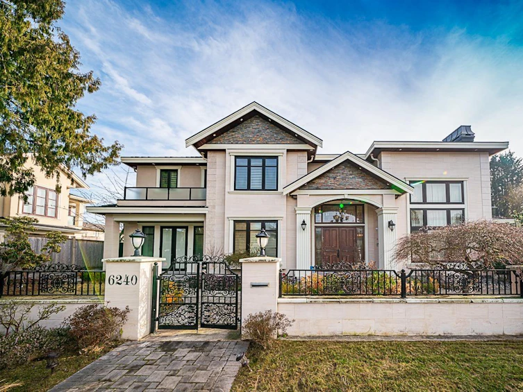 6240 Bellflower Drive, Richmond, BC, V7C 2H8