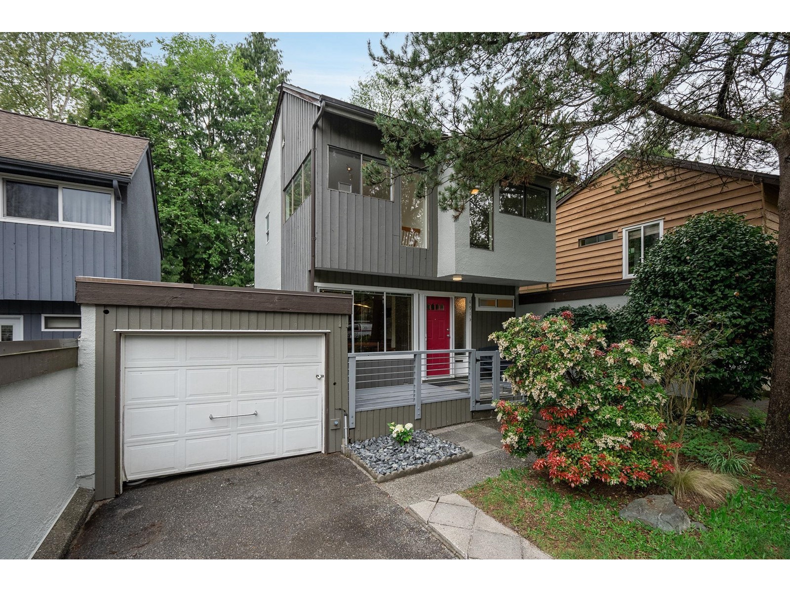 4911 Thornwood Place, Burnaby, BC, V5G 3Z3