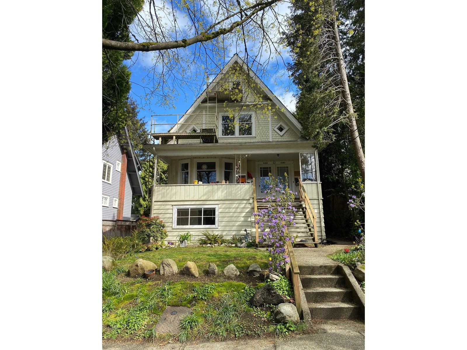 2483 West 6th Avenue, Vancouver, BC, V6K 1W2