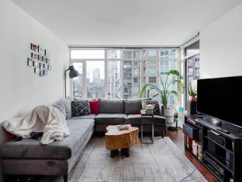 2202 - 888 Homer Street, Vancouver BC V6B 0H7