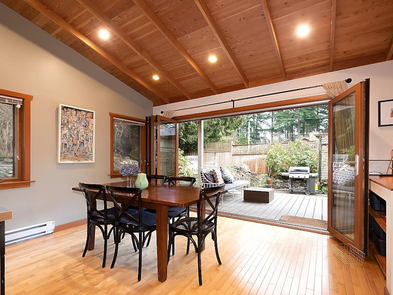 478 Melmore Road, Bowen Island BC V0N 1G1